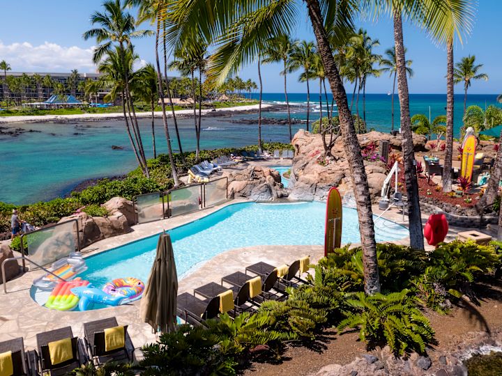 Hilton Waikoloa Village Allow Outsides To Use Pool